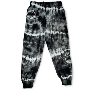 YOUNG FABULOUS AND BROKE Joggers
Size L Black Tie Dye Pants
Sweatpants‎ Pockets